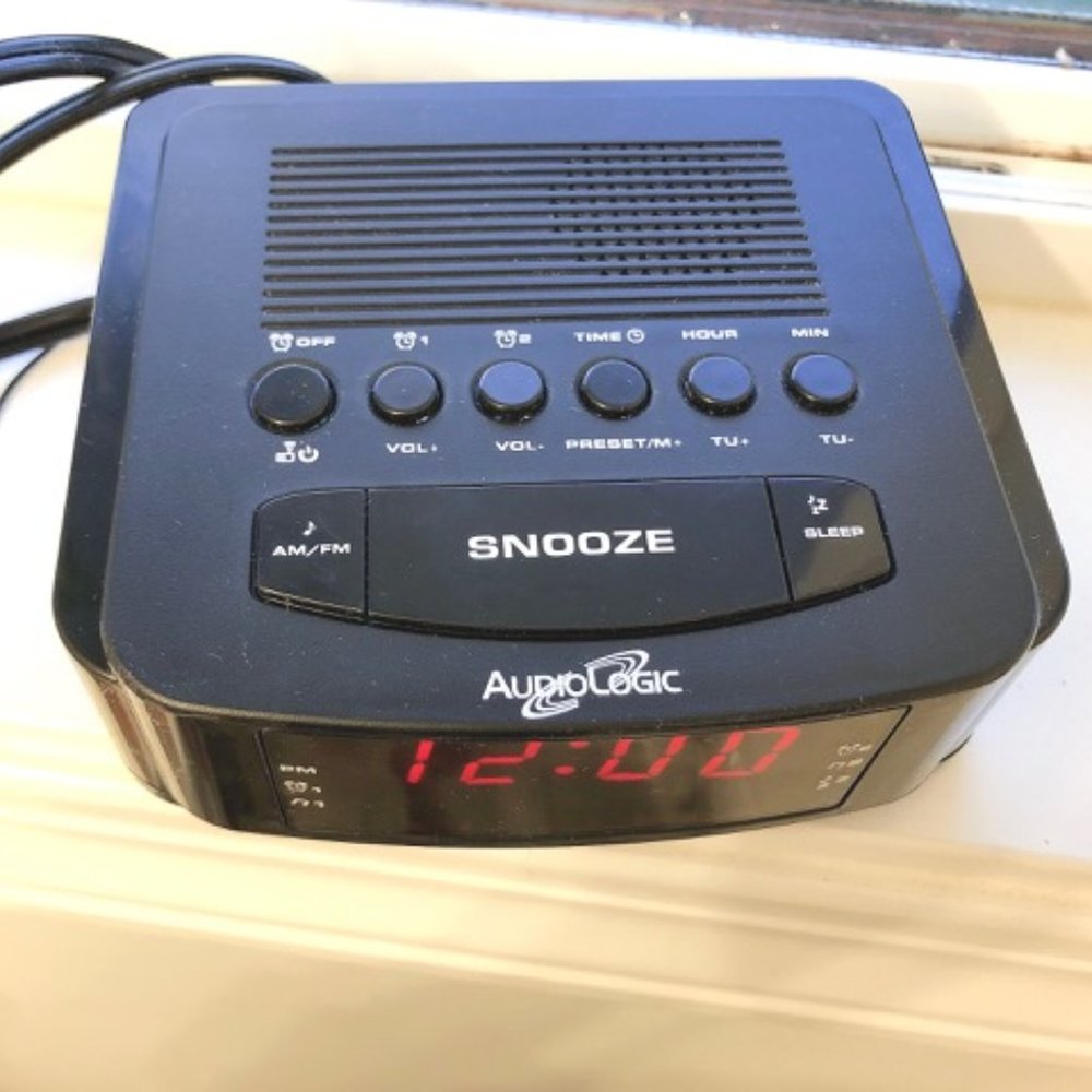 NEW Digital Clock / Alarm Clock - Picture 3 of 7